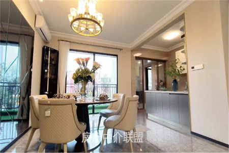 城东七彩阳光城3室2厅1卫130万121m2出售